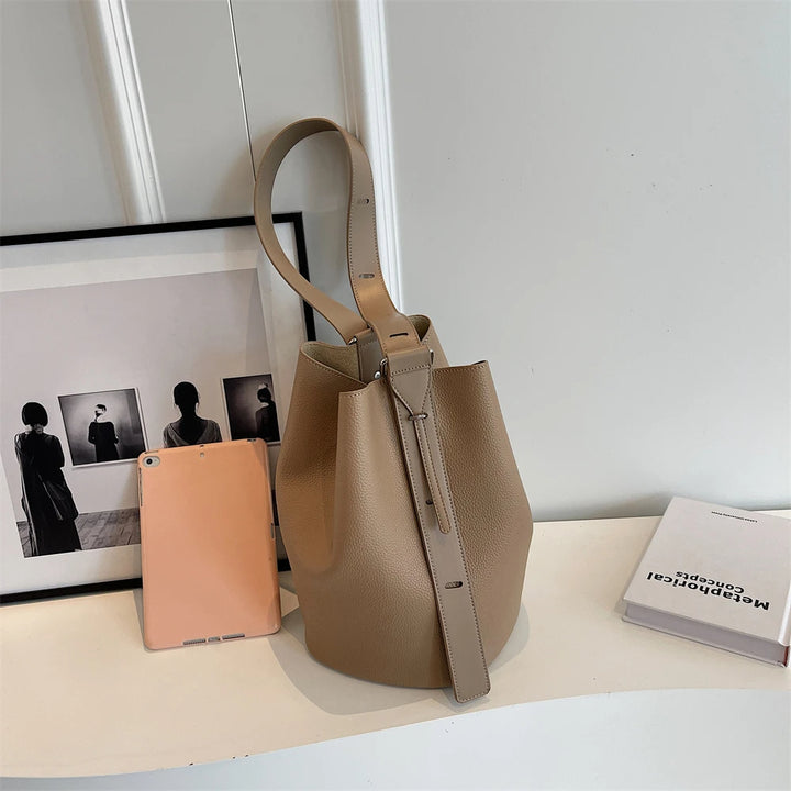 Nakoo - Elegant Bucket Bag