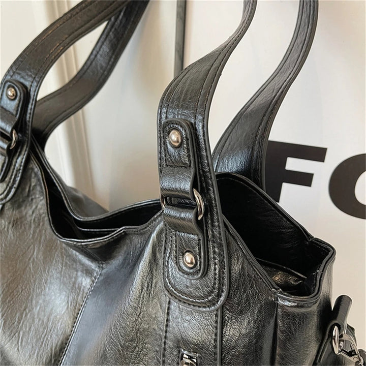 Launa - Shoulder Bag (Test)