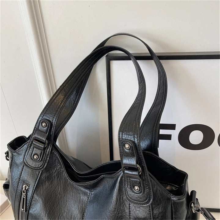 Launa - Shoulder Bag (Test)