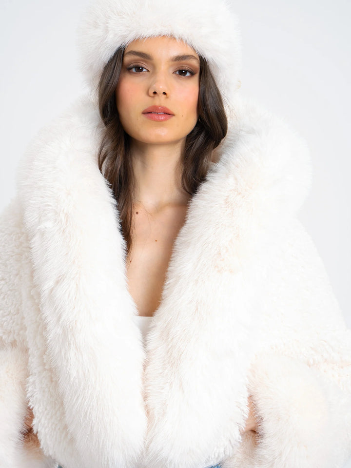 Olivia - Boxy Fur Coat
