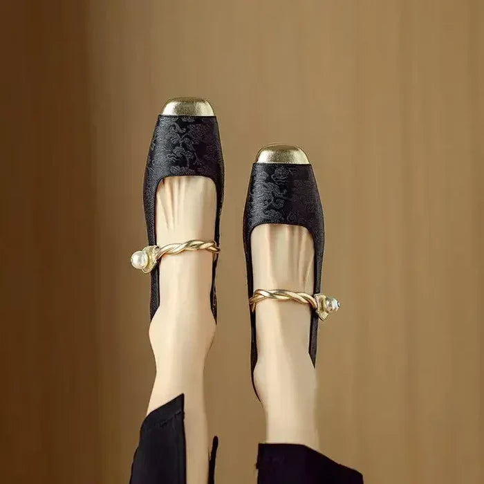 Melisa™ | Stylish Sandals with Embroidery and Adjustment